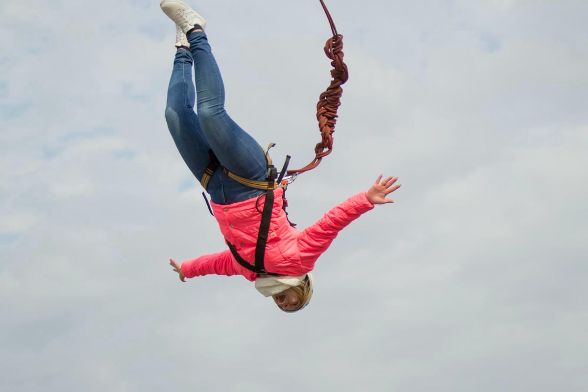 Saut à l’élastique, du frisson à la sécurité